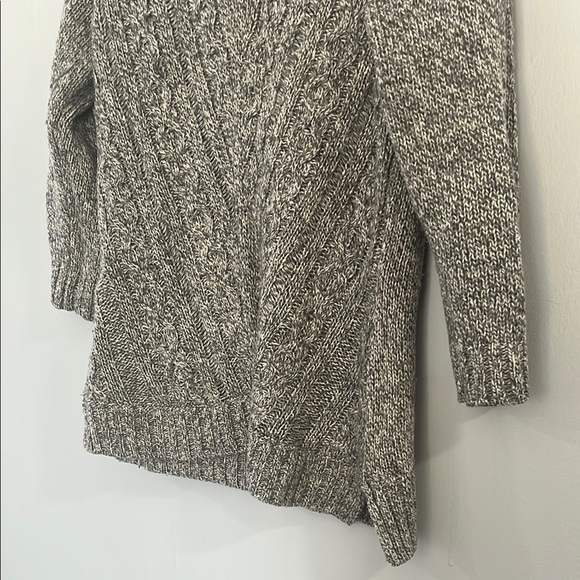 Dynamite Cozy Gray Turtleneck Sweater - Picture 2 of 7
